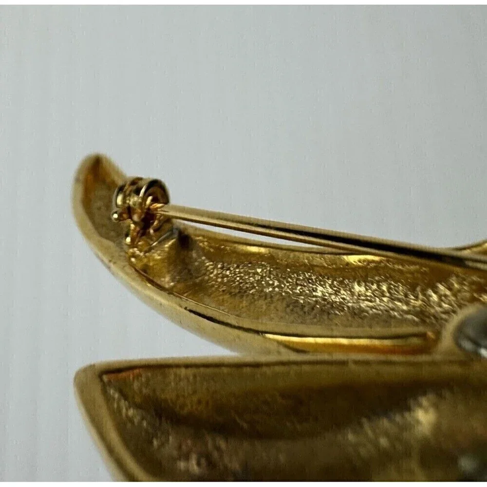 Vintage Goldtone Abstract Horn Design Brooch Pin Statement Piece